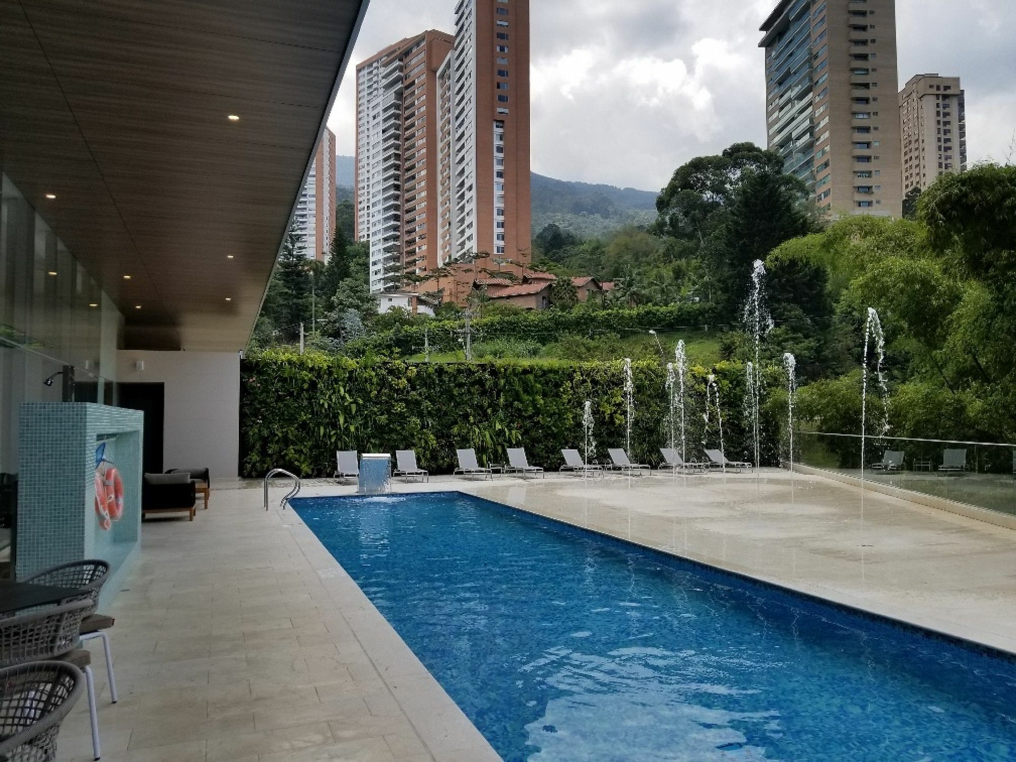 Estelar La Torre Suites Medellín Extérieur photo